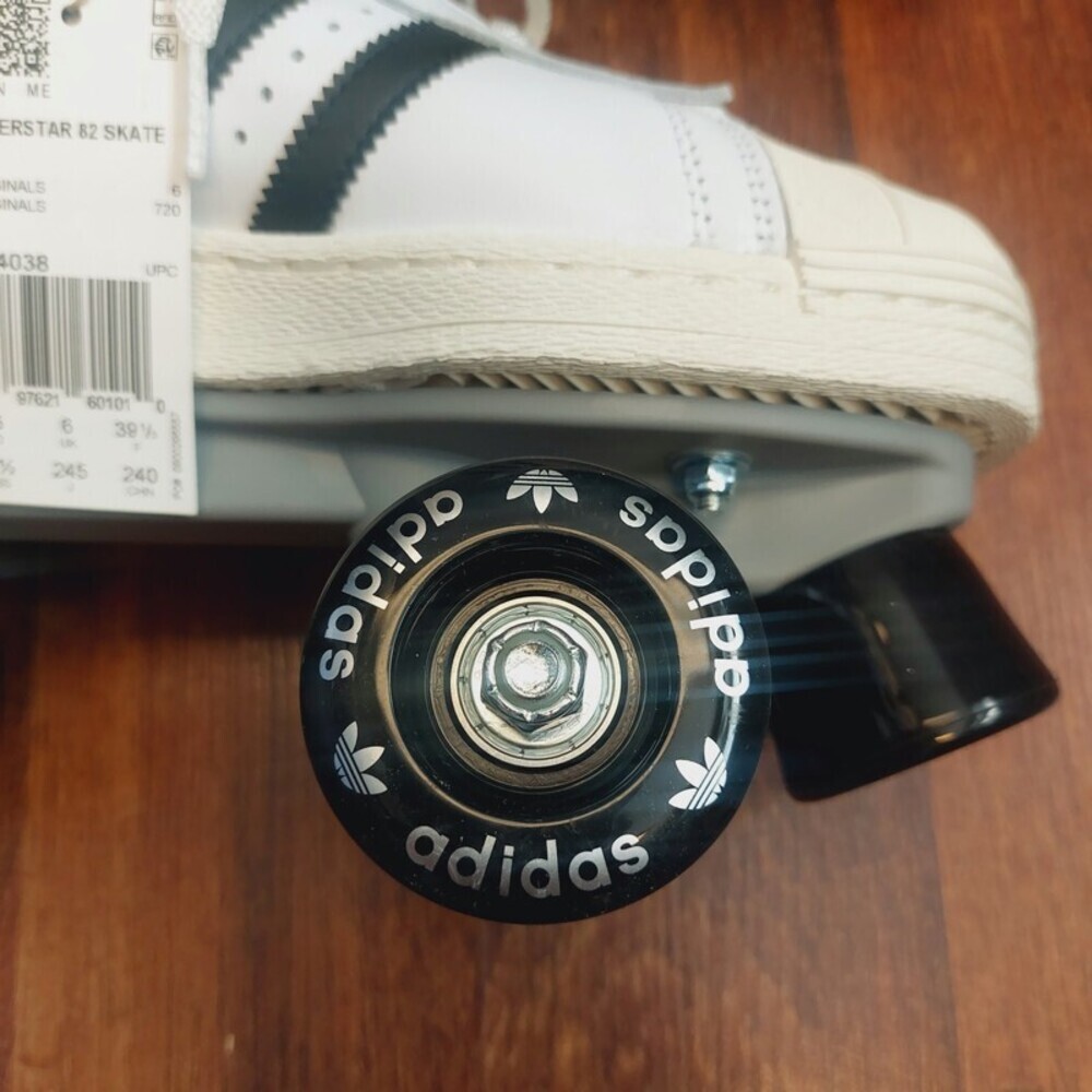 adidas Womens Sz 7.5 Superstar 82 Skate Leather Roller Skates White Black JS4038 - Picture 4 of 9
